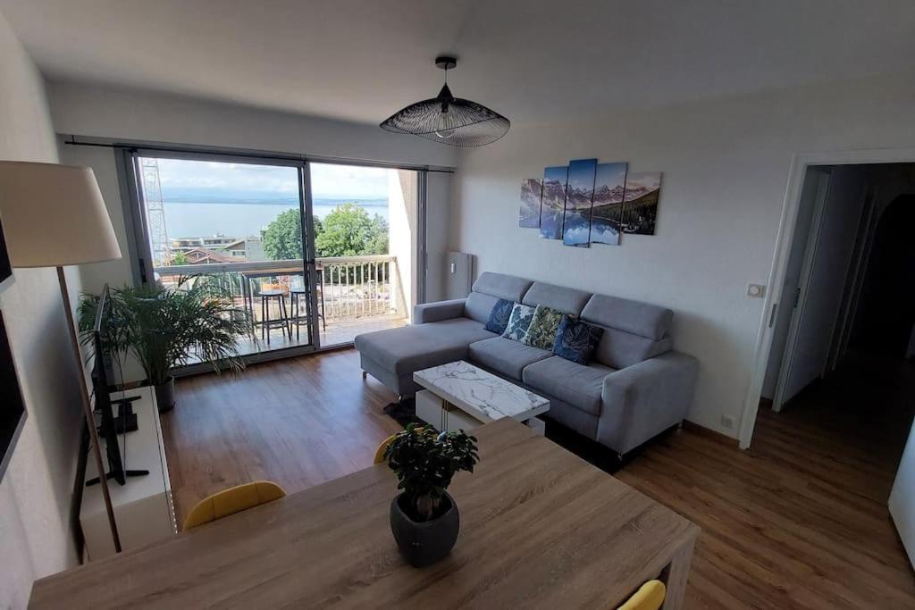 Appart Cosy Avec Vue Sur Le Lac Leman Évian-les-Bains Exteriör bild
